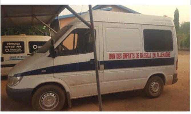 Les ambulances offertes à l'hôpital de zone de Bassila par l'ARDABs.